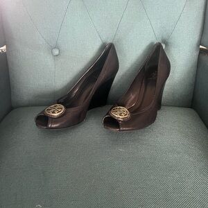 Elegant Black Wedge Shoes